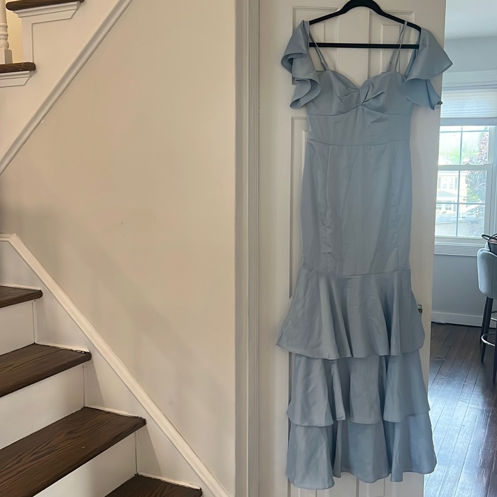 Super cute if you are looking for a black tie dress for the summer